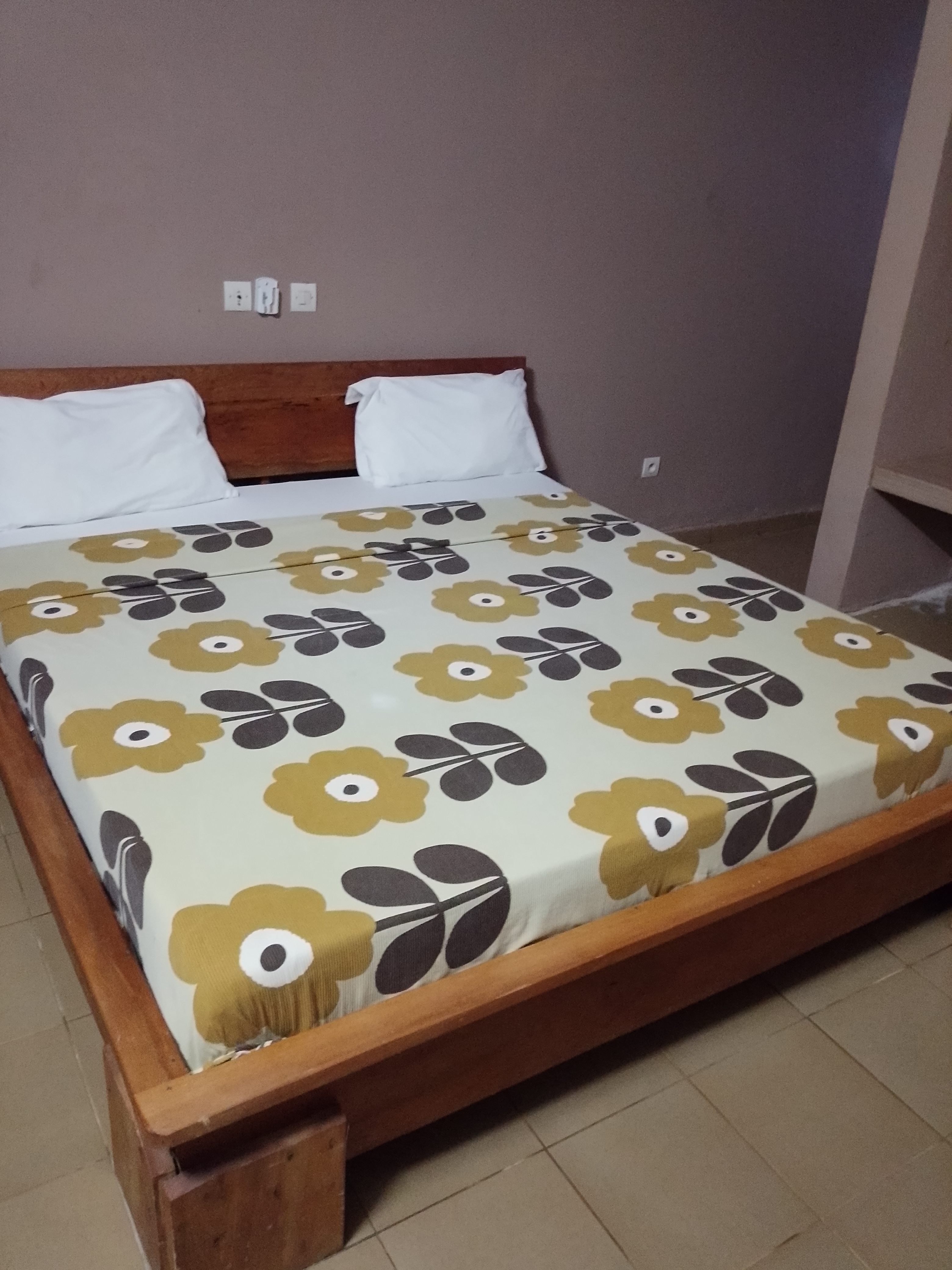 HOTEL LE ROCHER