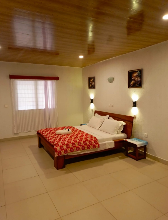 HOTEL LA FLOTTE - 2
